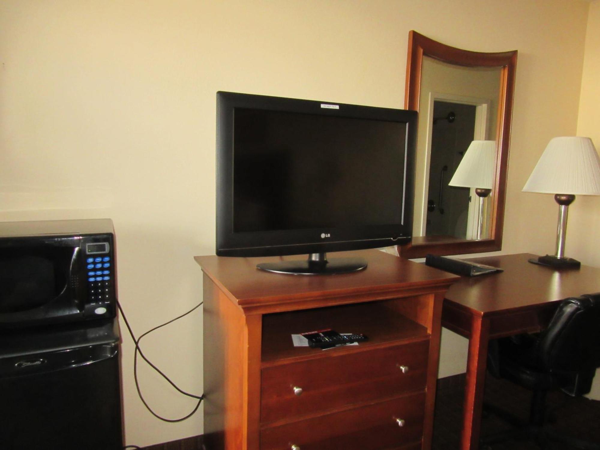Quality Inn Fort Jackson Columbia Room photo